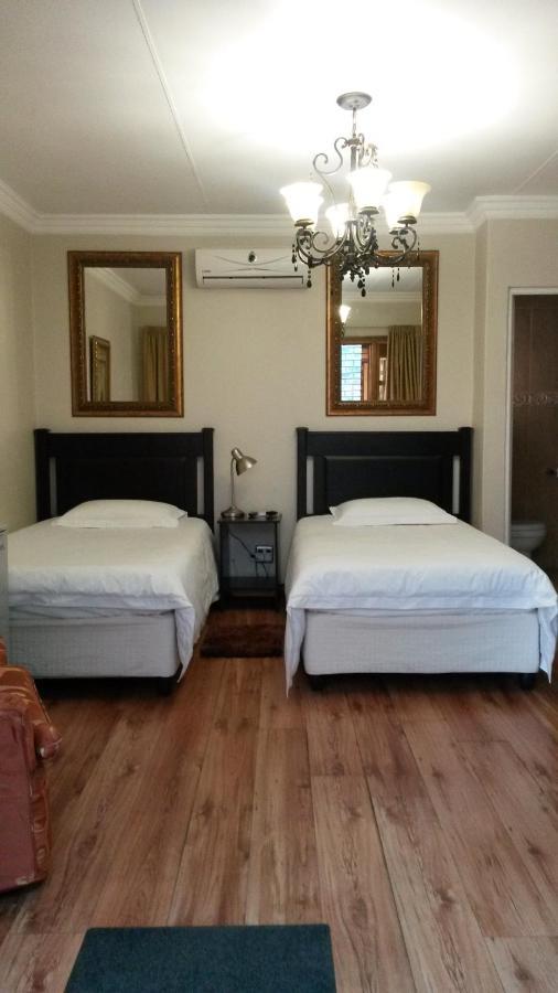 Vaal River Guest House Vanderbijlpark Ngoại thất bức ảnh